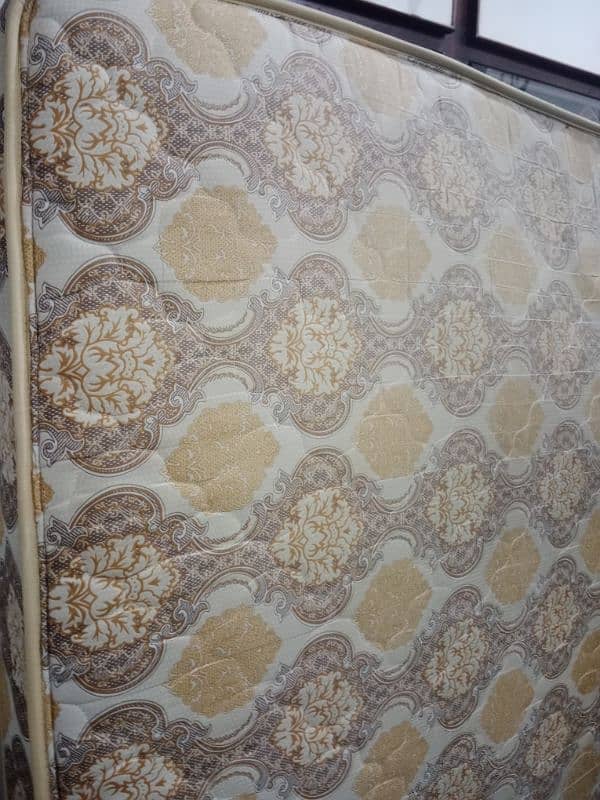 dura spring mattress just like new A-one condition  10 years warranty 1