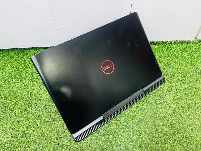 Dell Inspiron 15 - Gaming - Nvidia GTX 6GB 1060 Max-Q Design 5