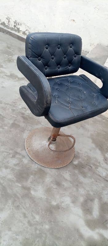 10bye 8 condition chair wood work 2