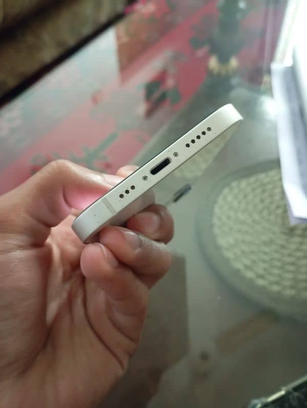 Iphone 12 128gb white color 3