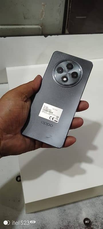 Oppo  Reno 12f 0