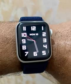 Apple Watch SE 2022 - 2nd gen - 40mm - Silver