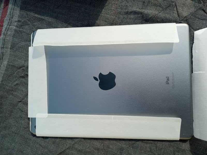 Apple iPad 9th Generation For Sale 3