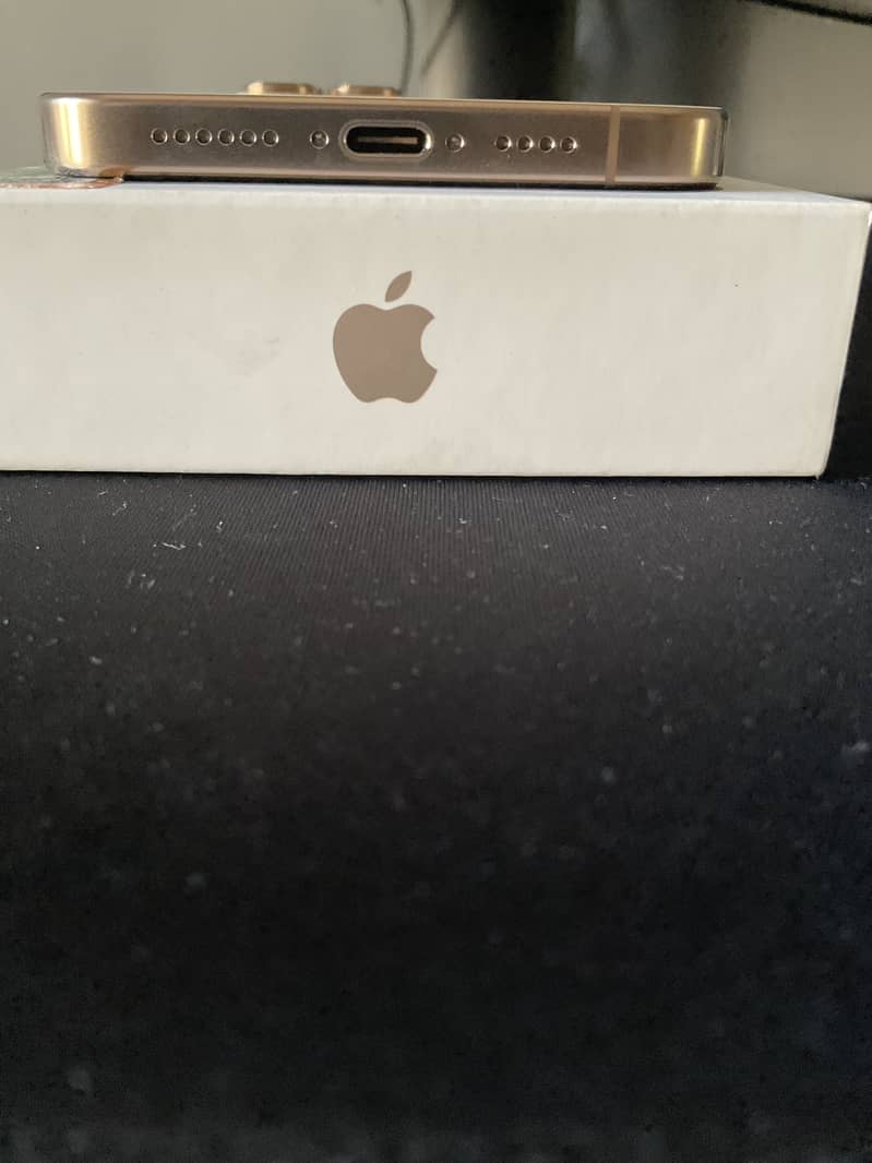 iPhone 16 Pro Max 256GB Desert Titanium PTA 4