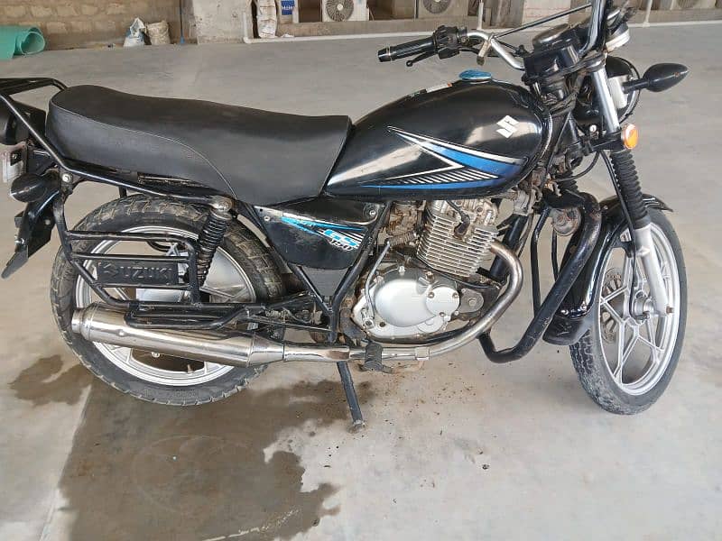 GS- 150 cc Suzuki 4