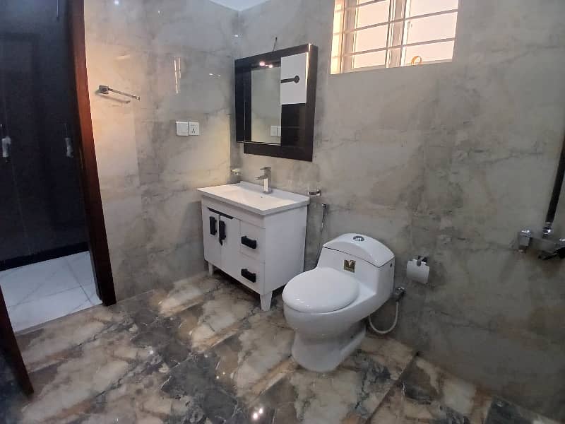 1 Kanal Upper Portion For Rent DHA Phase 2 14