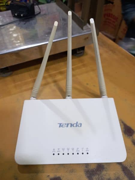 Tenda  N300 Router For Sale 5