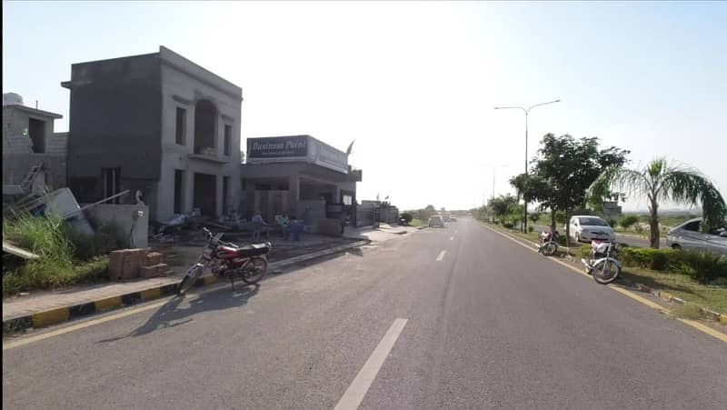 10 Marla Residential Corner Plot Available For Sale In Wapda Town Block D Islamabad. 4