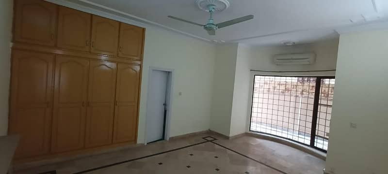 500 Sq Yd House For Rent F8 14