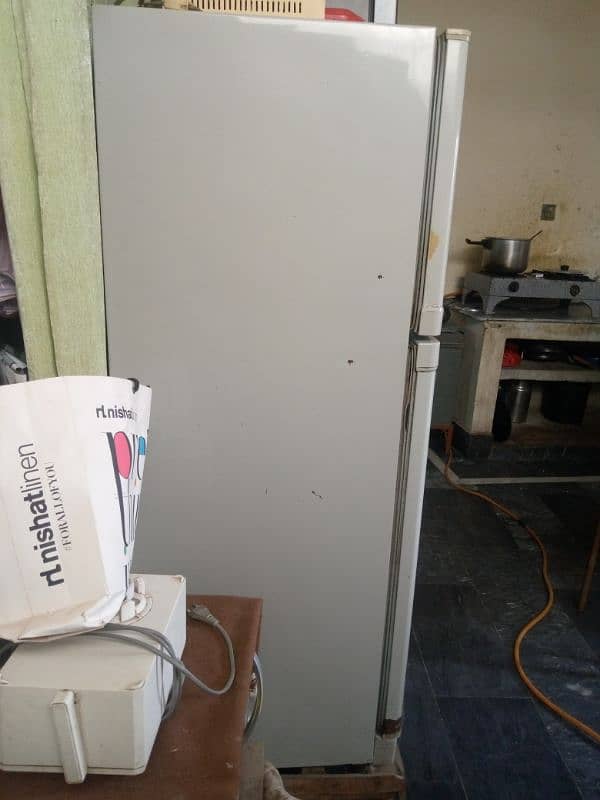 refrigerator and freezer in Good condition 1