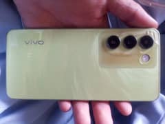 Vivo y100