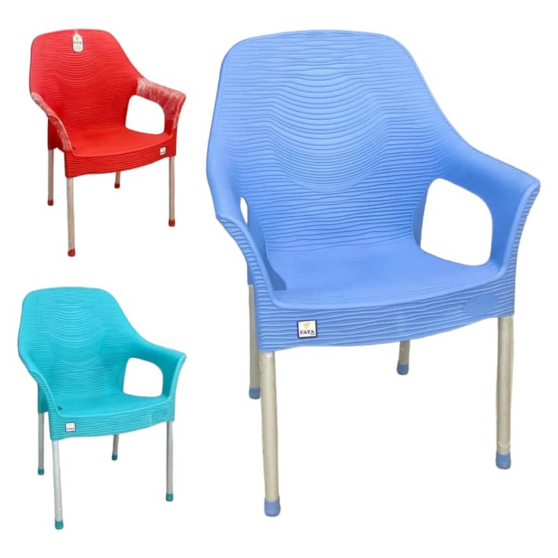 Relaxo Chair / Double Shelf Plastic Table 2