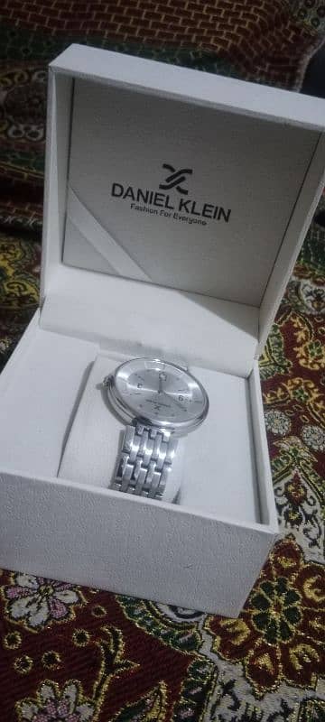 brand new watch for sale. 0