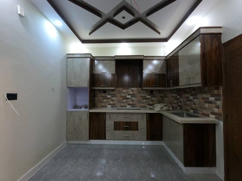 Get An Attractive Prime Location House In Karachi Under Rs. 37000000 2