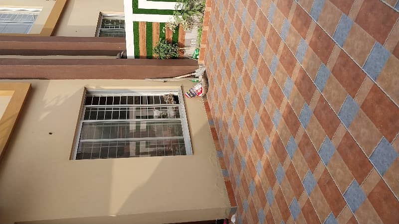 10 Marla House For Rent 11