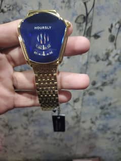 Hoursly wrist watch