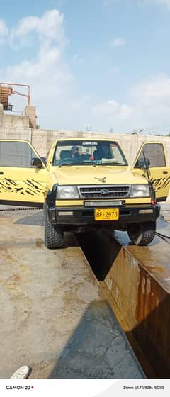 Daihatsu Rocky 1993