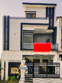 5 Marla Brand New House In Diamond Block Of Park View City Lahore.