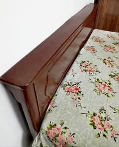 Queen Bed with Matress