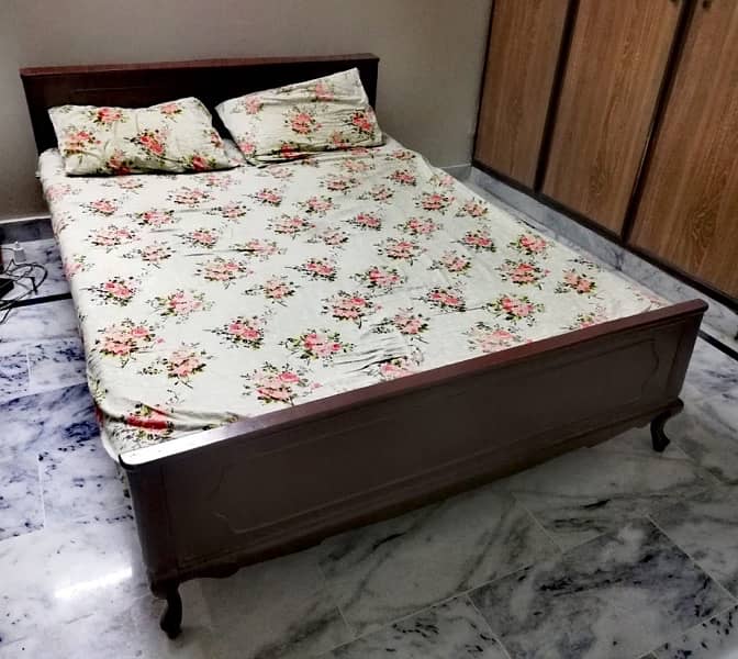 Queen Bed with Matress 1