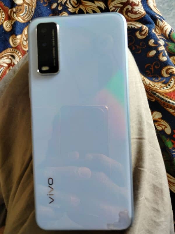 Vivo y 17 a good condition box with charger for sale 0