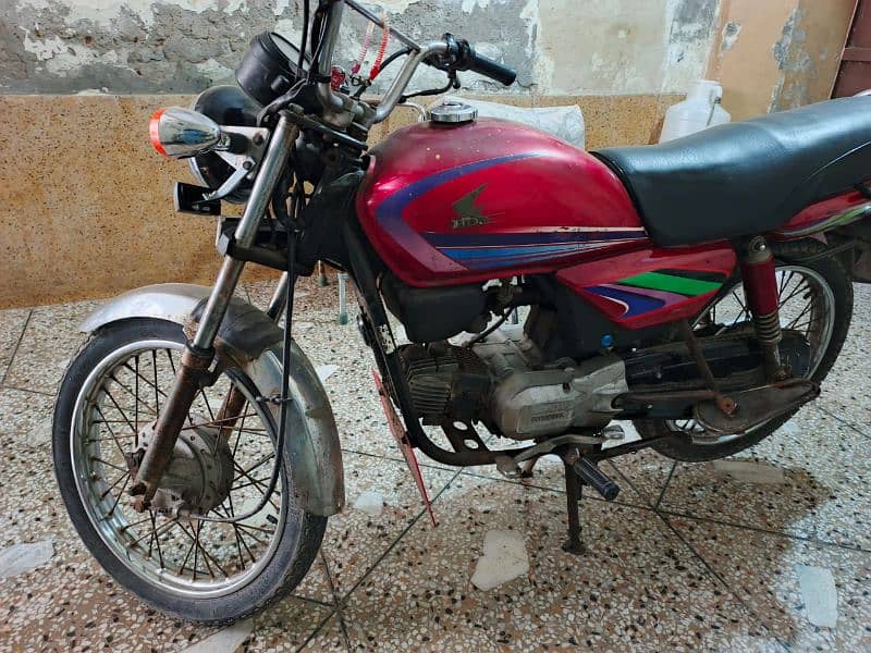 Honda 100cc at reasonable price 5