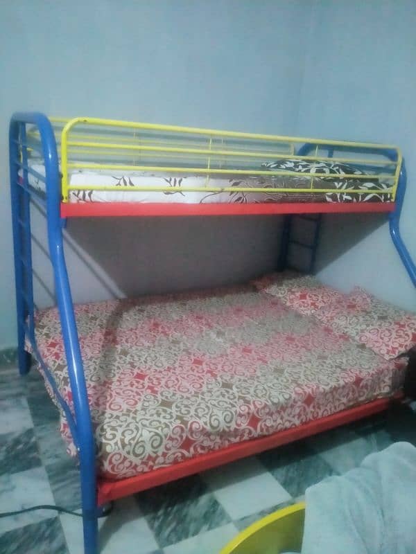 Queen bunk bed with 2 mattress 0