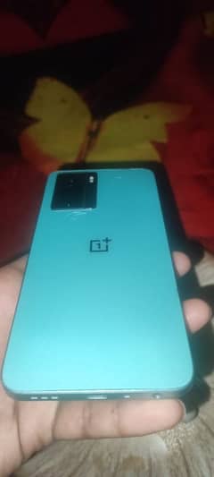 one plus n20 se