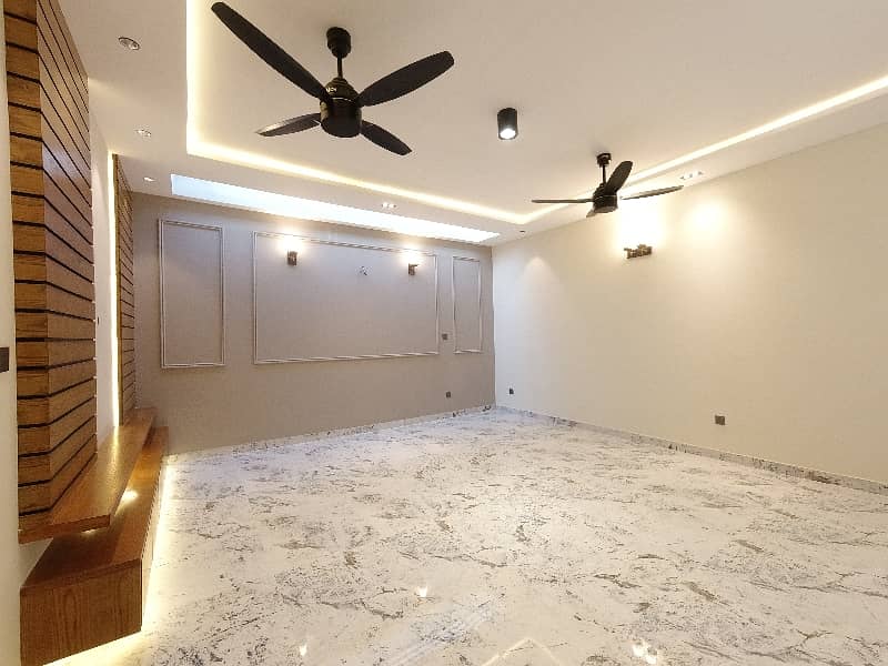 2450 Square Feet House In Stunning D-12 Is Available For sale 20