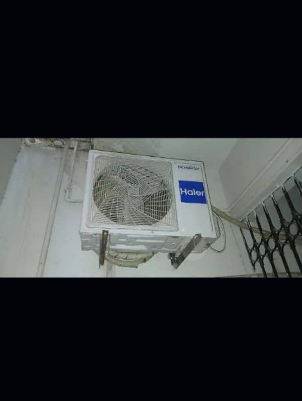 Haier 1 ton DC inverter heat and cool 1