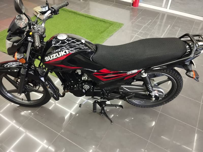 Suzuki GR 150 Model 2022 4