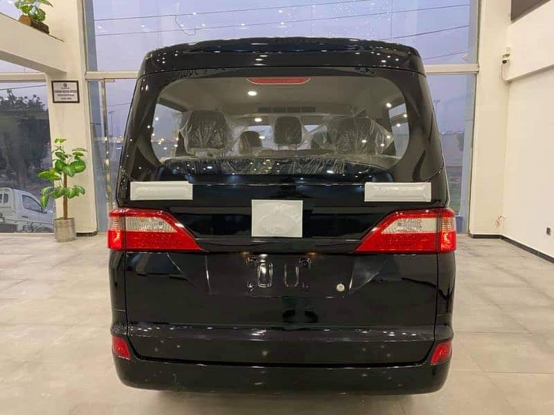 Changan Karvaan plus 2024 2