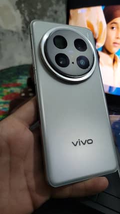 Vivo x200 Pro Full Box Non PTA Non Active