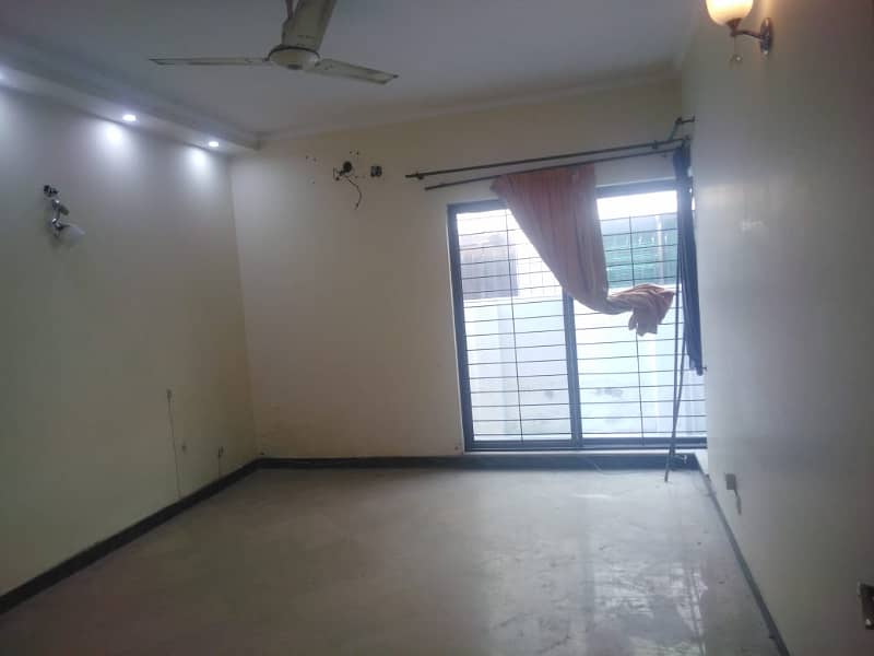 1 Kanal House for Rent in DHA Phase 4, FF Block Prime Location 30