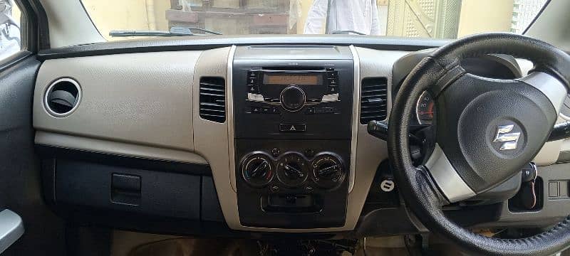 Suzuki Wagon R 2017 3