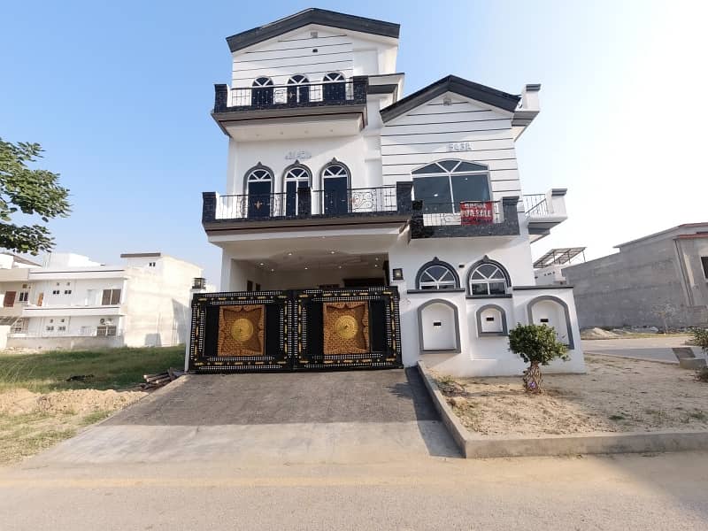 Beautiful Corner House For Sale 0