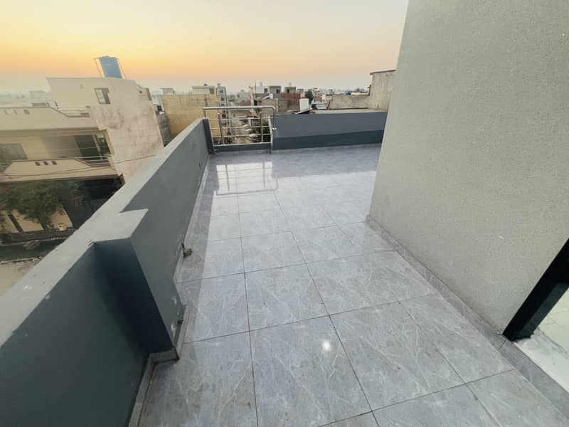 Prime Location Al Haram Garden House For Sale Sized 3 Marla 20