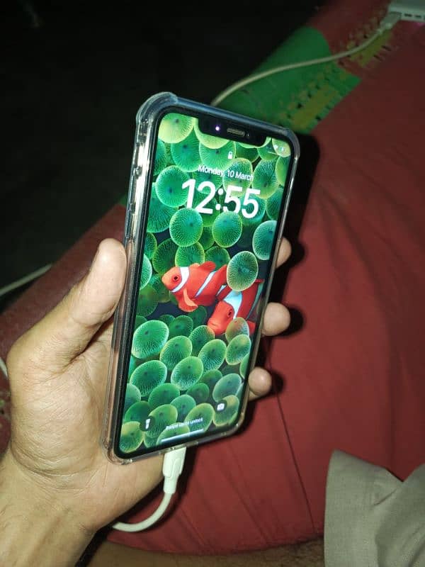 I phone xs max non pta 256gn factory unlocke. 2