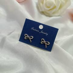 pair of bowknot fashionable and stylish stud earrings