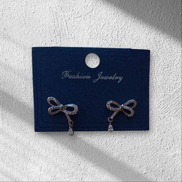 pair of bowknot fashionable and stylish stud earrings 3