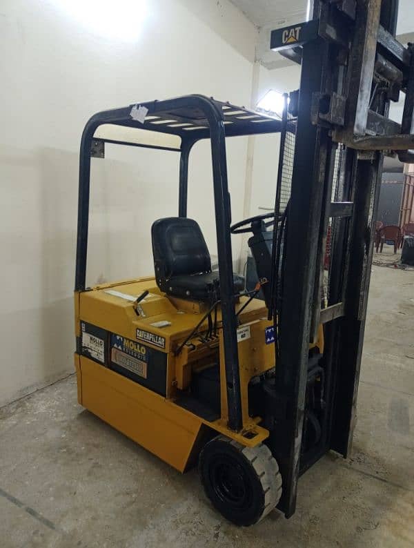 Electric Forklift Rental in Lahore 4