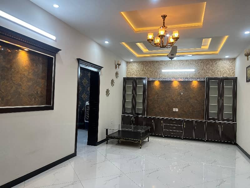 10 marla Upper portion available for Rent G-13/4 contact:-0347-7163075 8