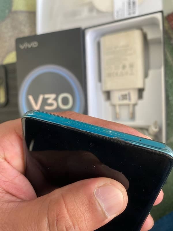 Vivo V30 5