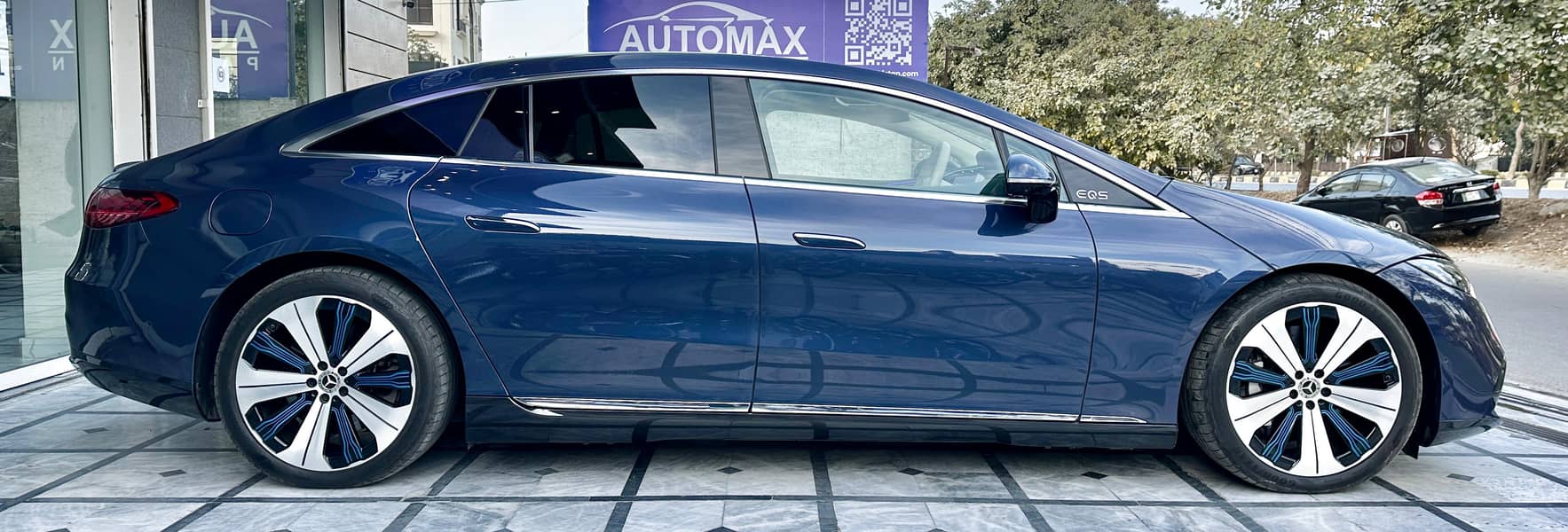 Mercedes Benz EQS 450 4Matic - 2022 3