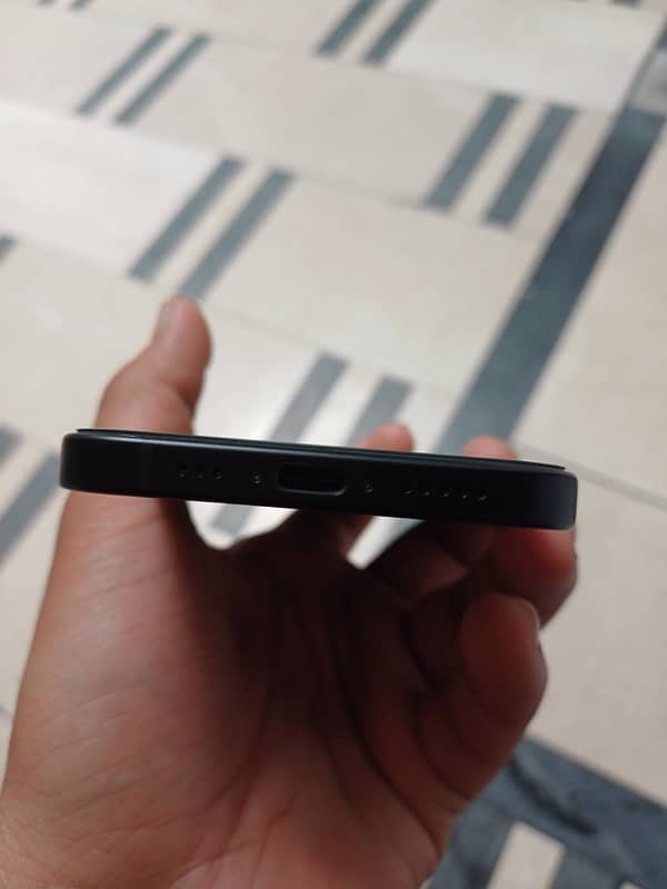 Apple iphone 15 black colour 128 gb jv non pta 100% battery h 3