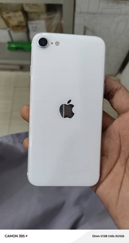 I PHONE SE 2020 home button not working 1