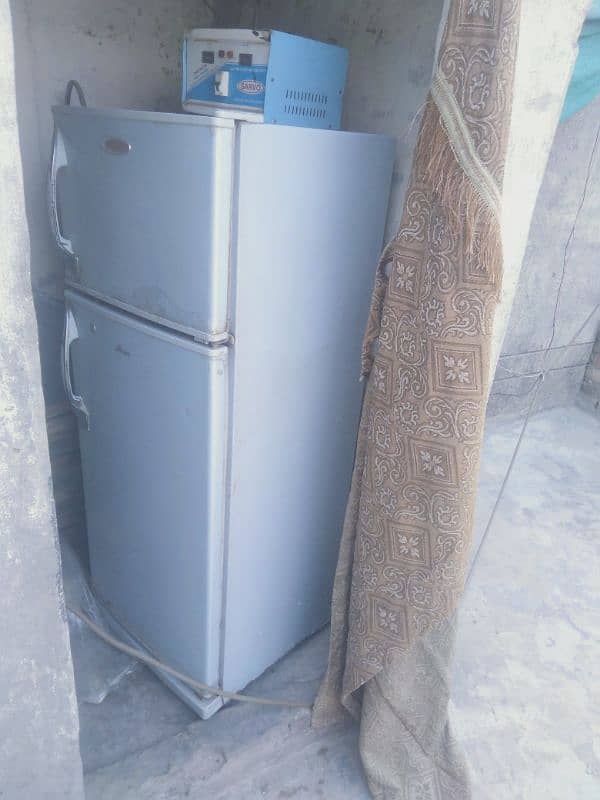 Singer Fridge For Sale 2 doors 0