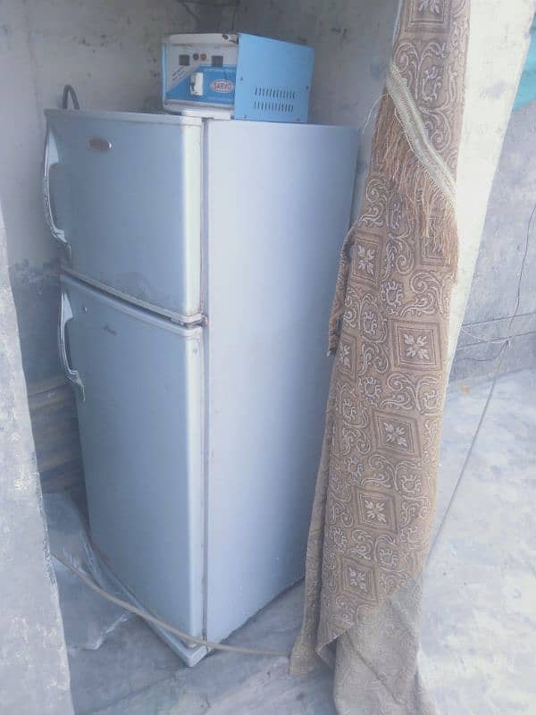 Singer Fridge For Sale 2 doors 1