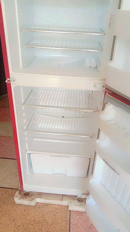 small sized refrigirater for sell 1