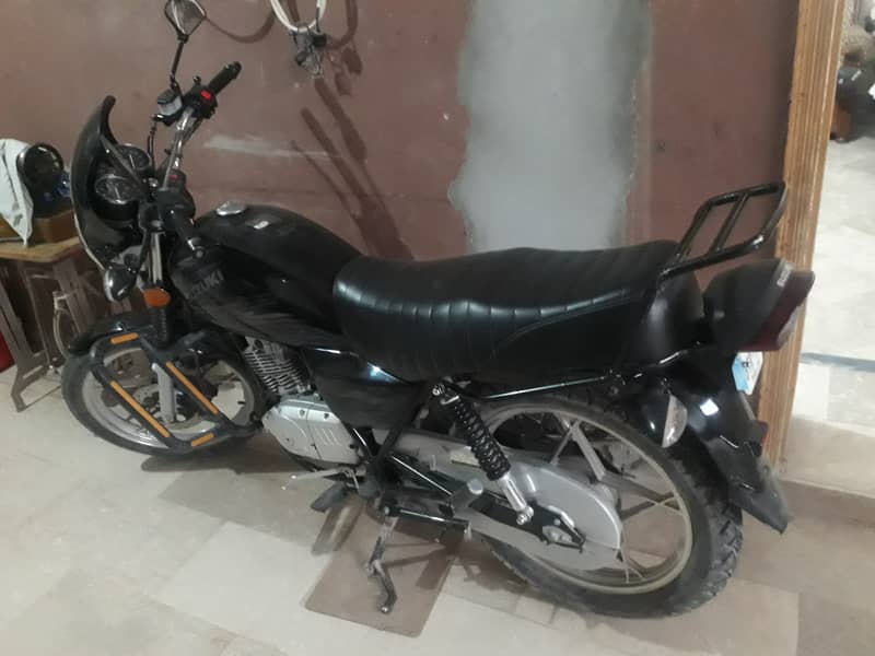 Suzuki GR 150 2022 2